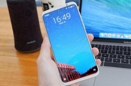 这届iPhone真的不行了 现在还不如买个魅族16th划算？