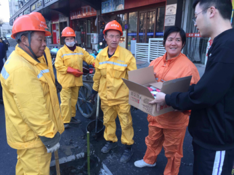 天寒心暖，苏宁超市为一线人员送温暖