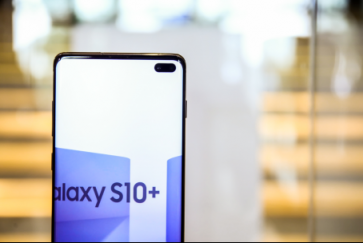 小黄人定制版限量抢购，“萌系”三星Galaxy S10系列来袭