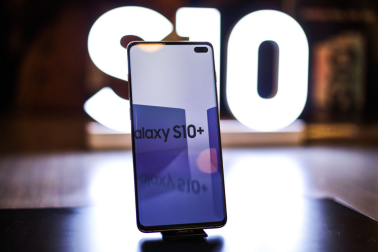 iPhone XS已落后！旗舰机皇还看三星Galaxy S10