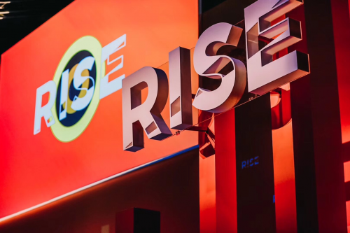 回收宝联合创始人李枭雅受邀在RISE发表演讲：分享全球最领先的手机回收ATM