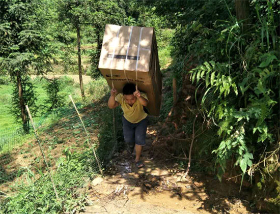 苏宁帮客湘西故事：山再高路再长，也要把期盼送达