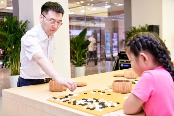 国家围棋队全国行系列活动西安收官 华为续写AI围棋新篇章