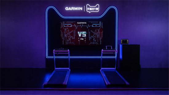 独一有二，迪丽热巴优雅出席2019GARMIN佳明北京智能腕表新品发布会