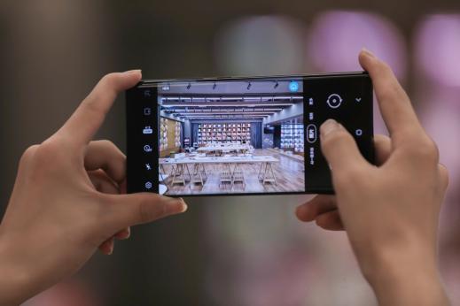 1.08亿+8K视频带来的专业体验，尽在三星Galaxy Note20 Ultra