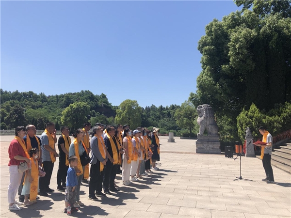 湖北黄冈安品大药房 十堰九州通走进仲景故里宛西制药